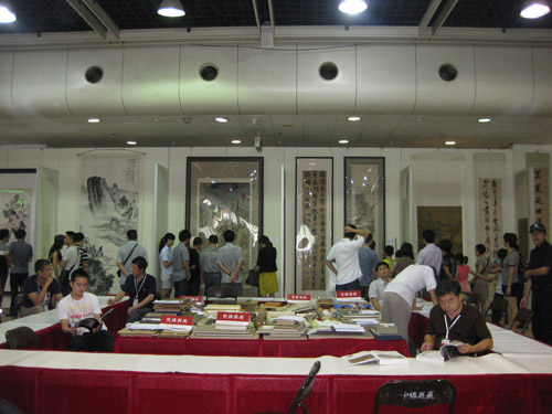 直击现场—亲临西泠印社2011春拍预展（图）
